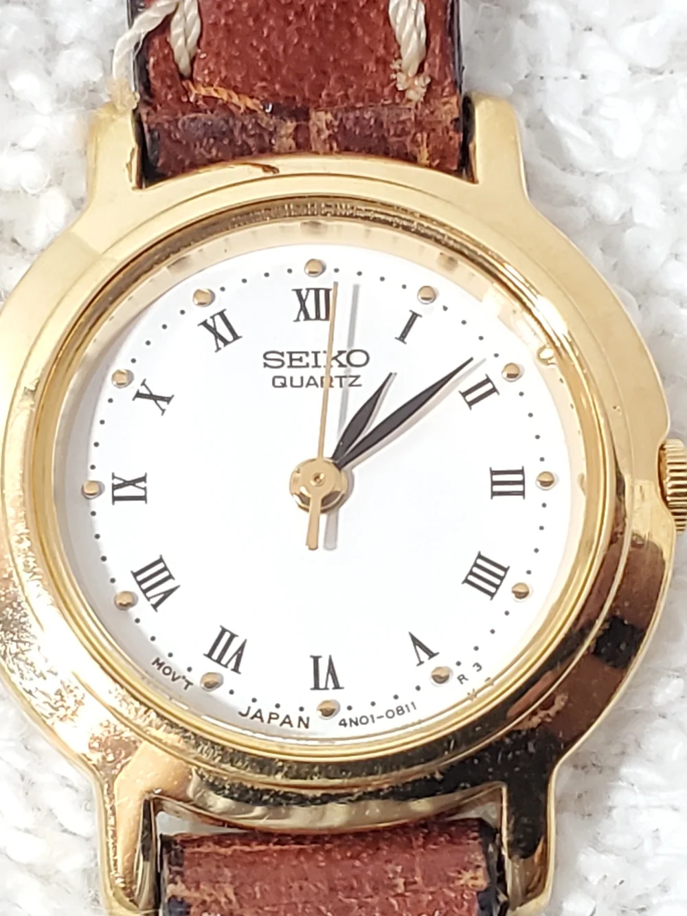 Seiko Vintage 1990's Women's Gold Plated Quartz Watch 4N01 Caliber Leather Band